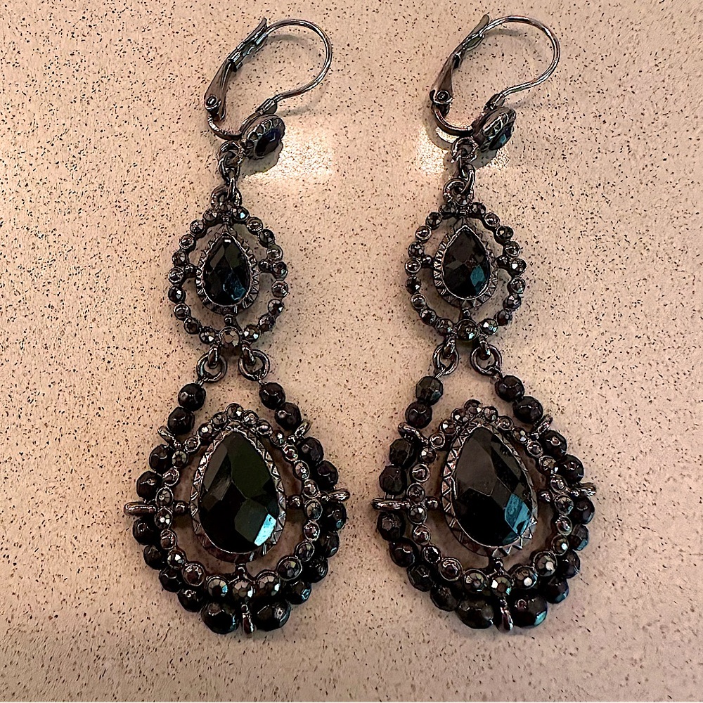 Liz Claiborne Chandelier Drop Dangle Earrings Beaded Faux Onyx